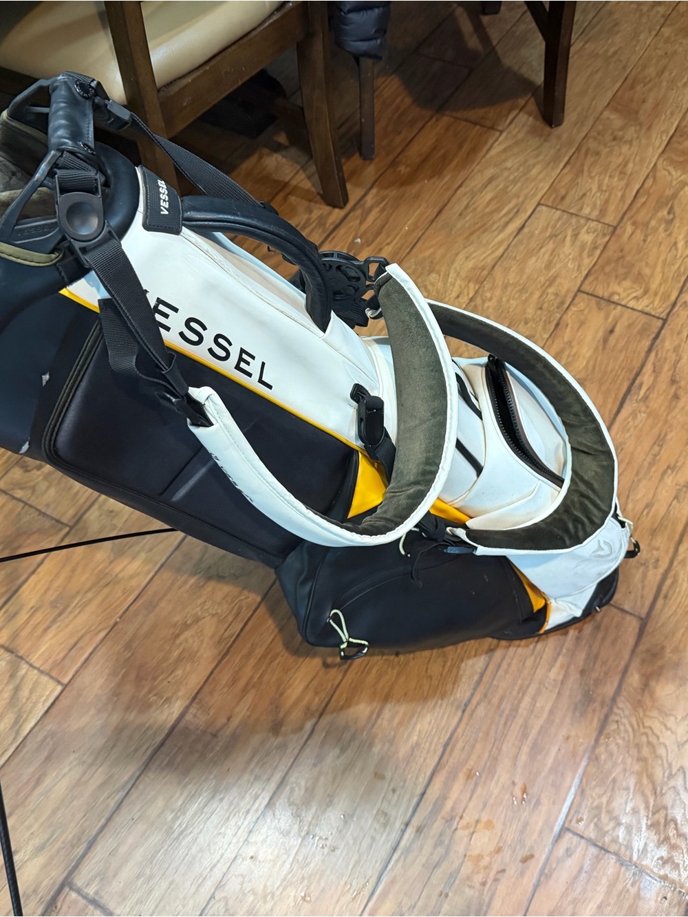 Vessel golf bag 6 way divider